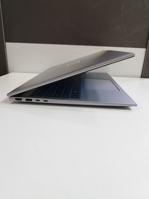 Hp zbook firefly 16 G9