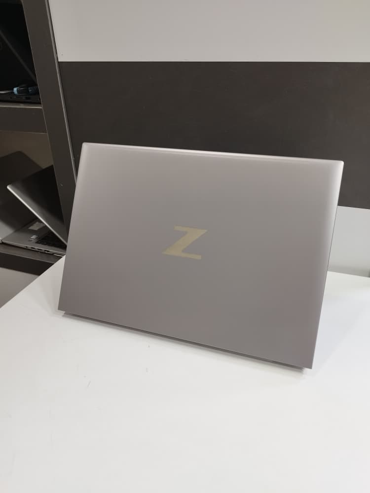 Hp zbook firefly 16 G9